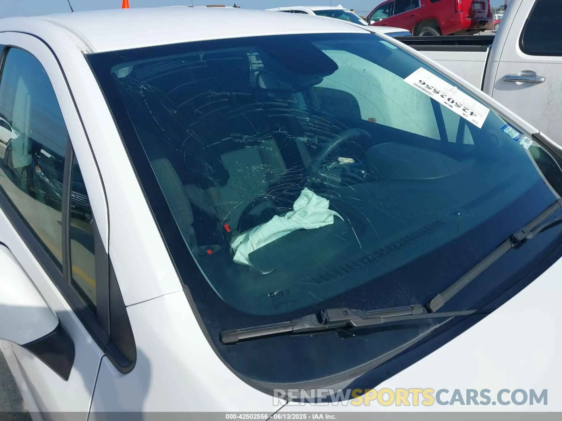 17 Photograph of a damaged car KL7CJKSB1LB059083 CHEVROLET TRAX 2020