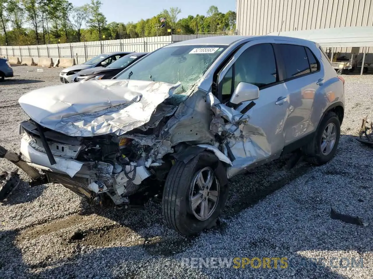 1 Photograph of a damaged car KL7CJKSB1LB312743 CHEVROLET TRAX 2020