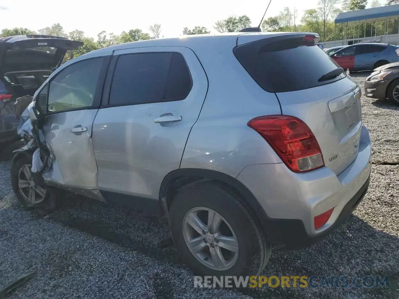 2 Photograph of a damaged car KL7CJKSB1LB312743 CHEVROLET TRAX 2020