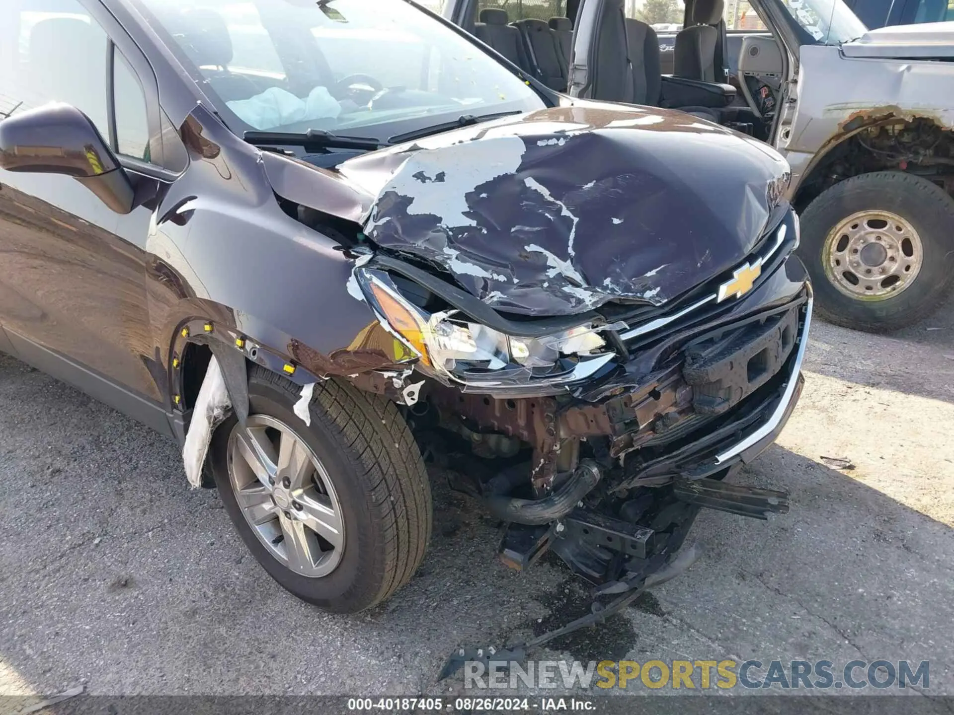 6 Photograph of a damaged car KL7CJKSB2LB352250 CHEVROLET TRAX 2020