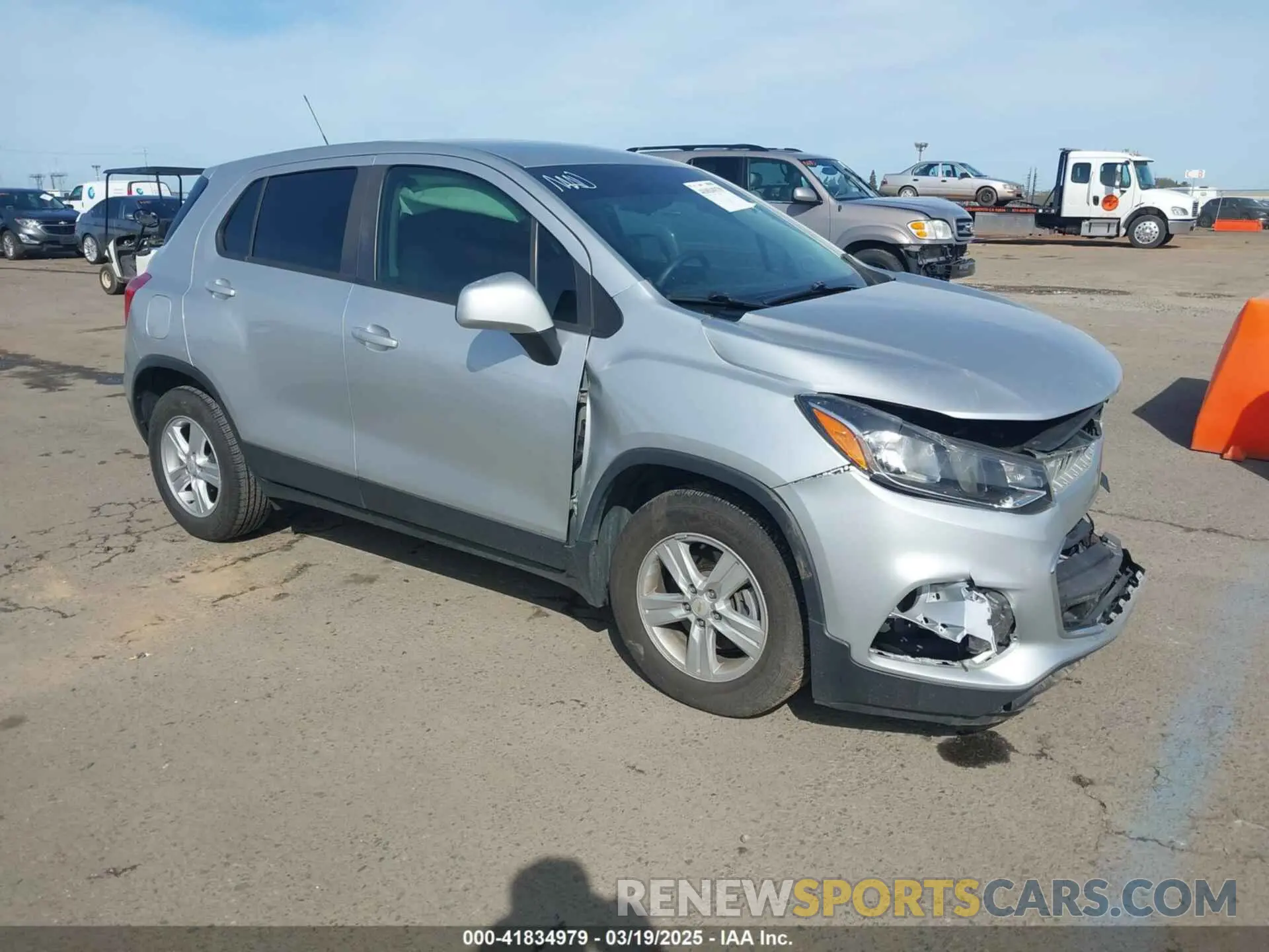 1 Фотография поврежденного автомобиля KL7CJKSB3LB022004 CHEVROLET TRAX 2020