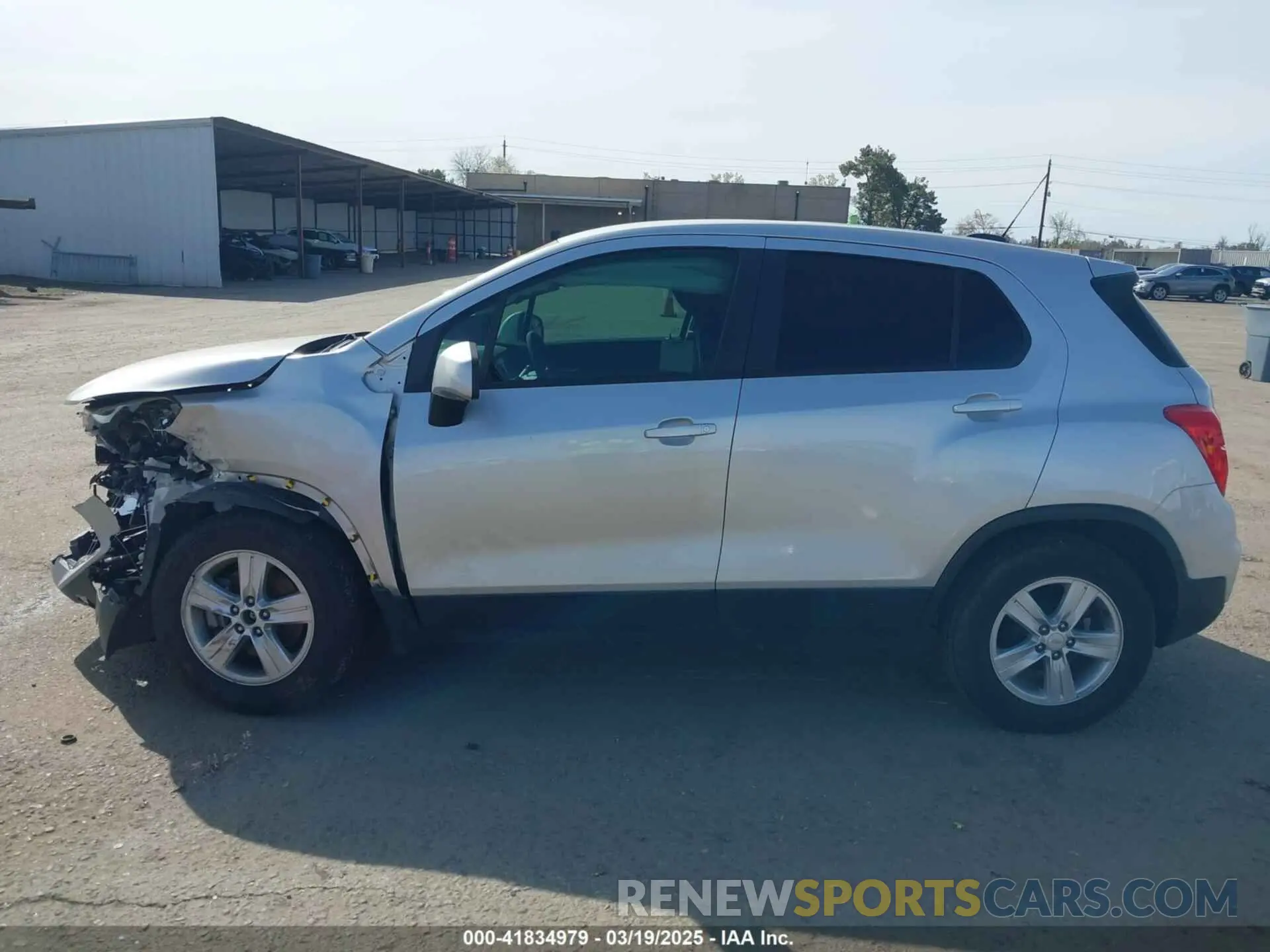 13 Фотография поврежденного автомобиля KL7CJKSB3LB022004 CHEVROLET TRAX 2020