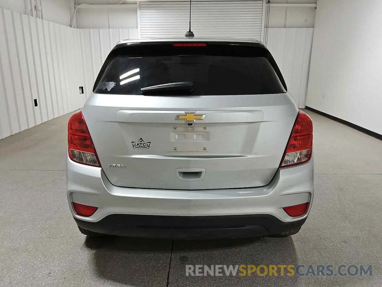 6 Фотография поврежденного автомобиля KL7CJKSB3LB027381 CHEVROLET TRAX 2020