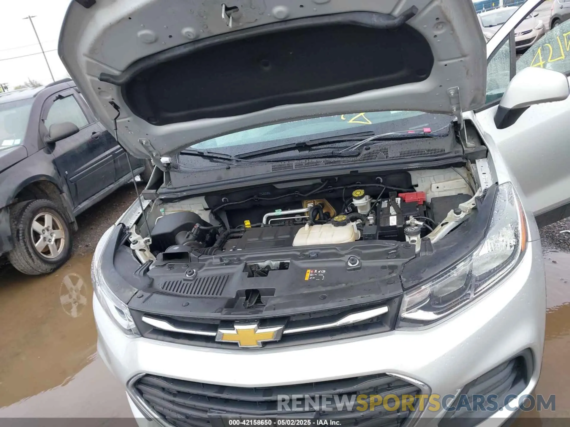 10 Photograph of a damaged car KL7CJKSB3LB310265 CHEVROLET TRAX 2020