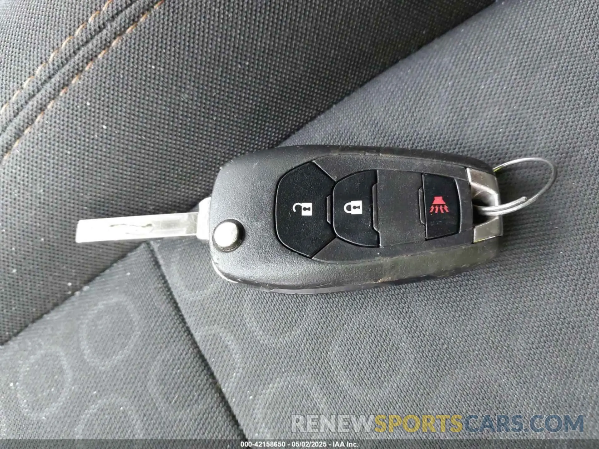 11 Photograph of a damaged car KL7CJKSB3LB310265 CHEVROLET TRAX 2020