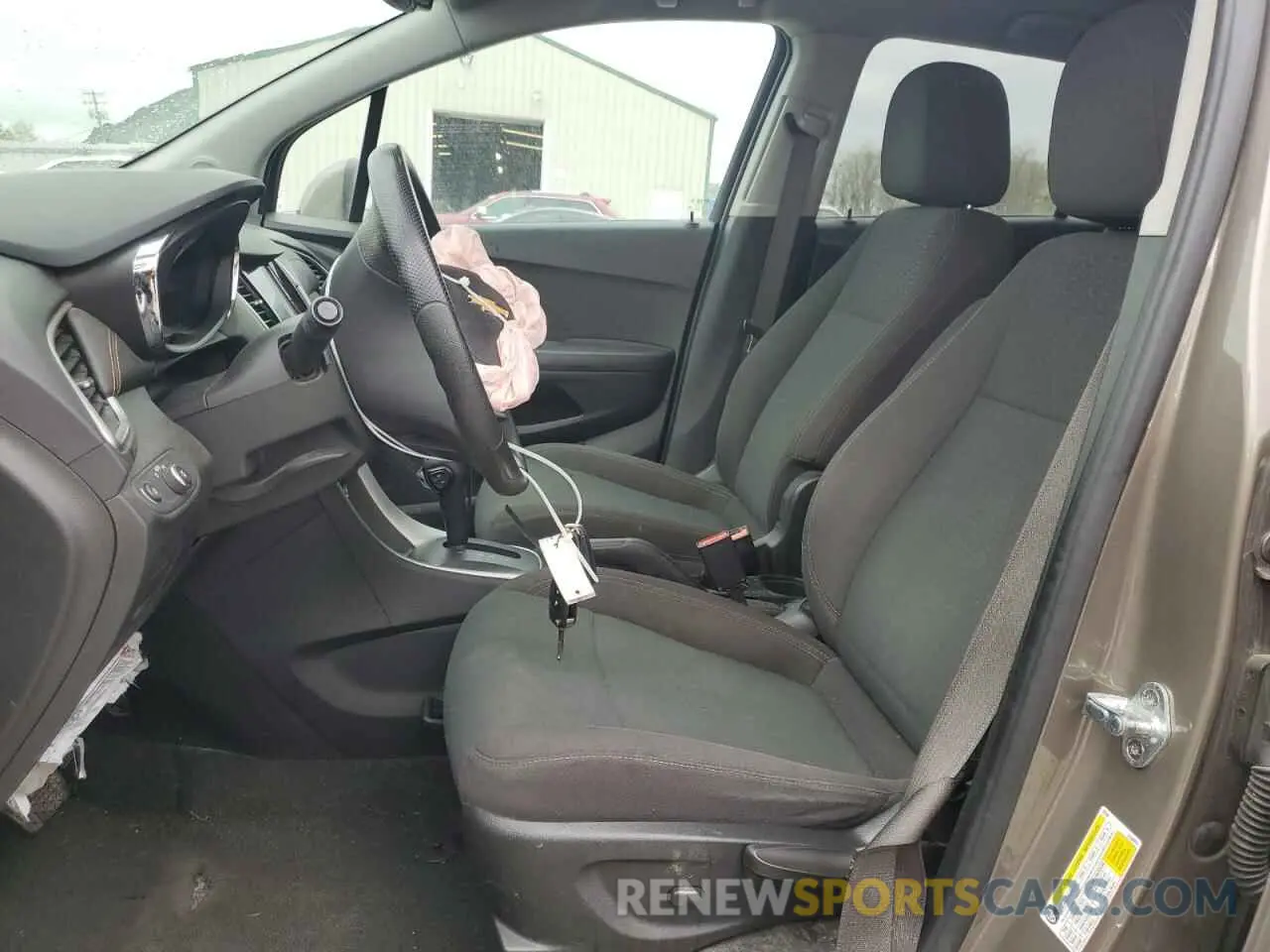 7 Photograph of a damaged car KL7CJKSB3LB350569 CHEVROLET TRAX 2020