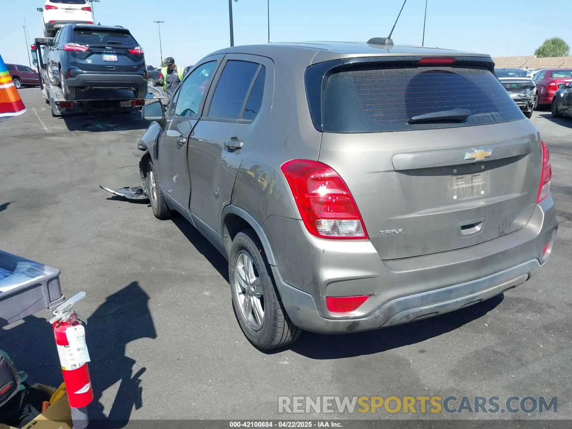 3 Фотография поврежденного автомобиля KL7CJKSB3LB353522 CHEVROLET TRAX 2020
