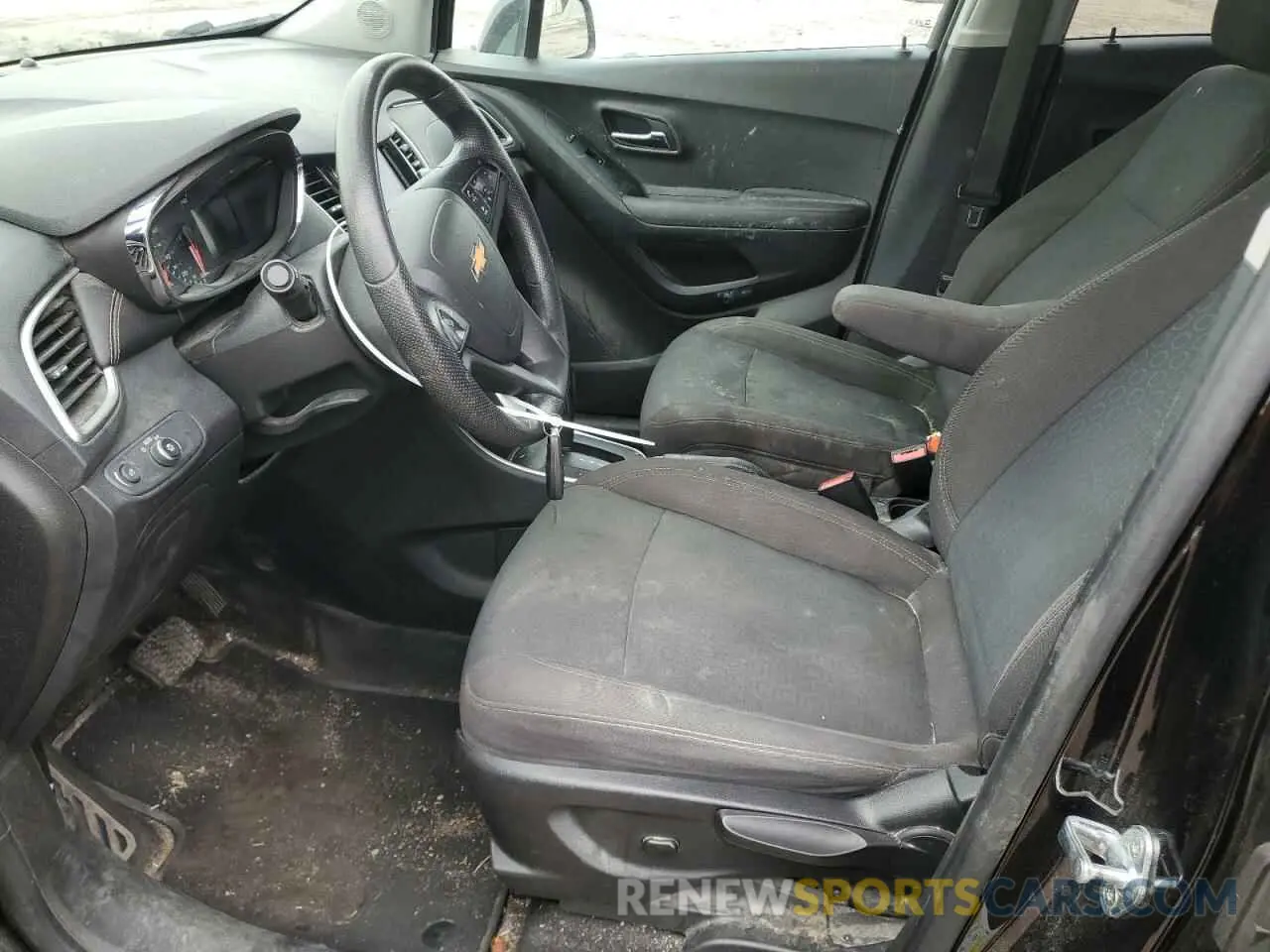 7 Photograph of a damaged car KL7CJKSB4LB047591 CHEVROLET TRAX 2020