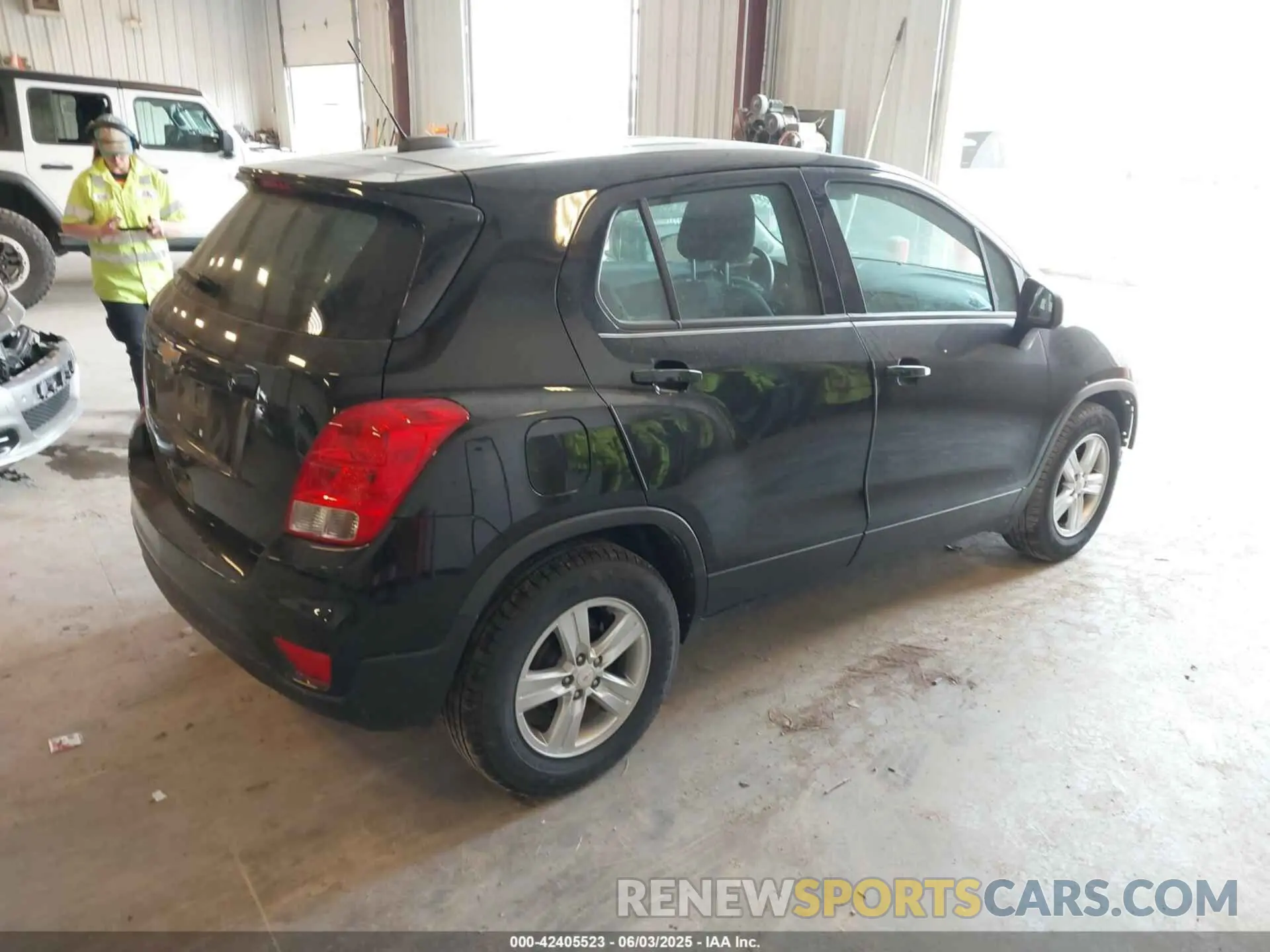 4 Photograph of a damaged car KL7CJKSB4LB086469 CHEVROLET TRAX 2020
