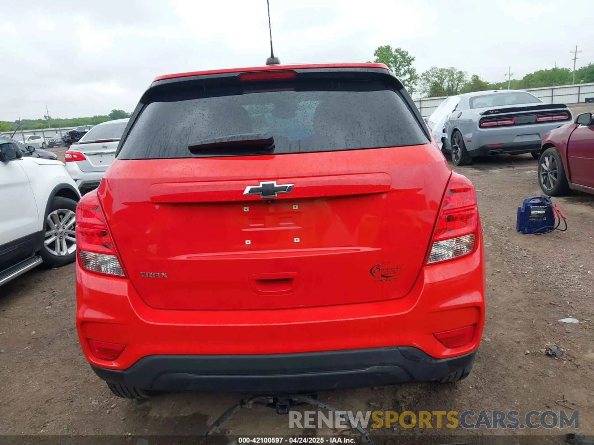 16 Фотография поврежденного автомобиля KL7CJKSB4LB333683 CHEVROLET TRAX 2020
