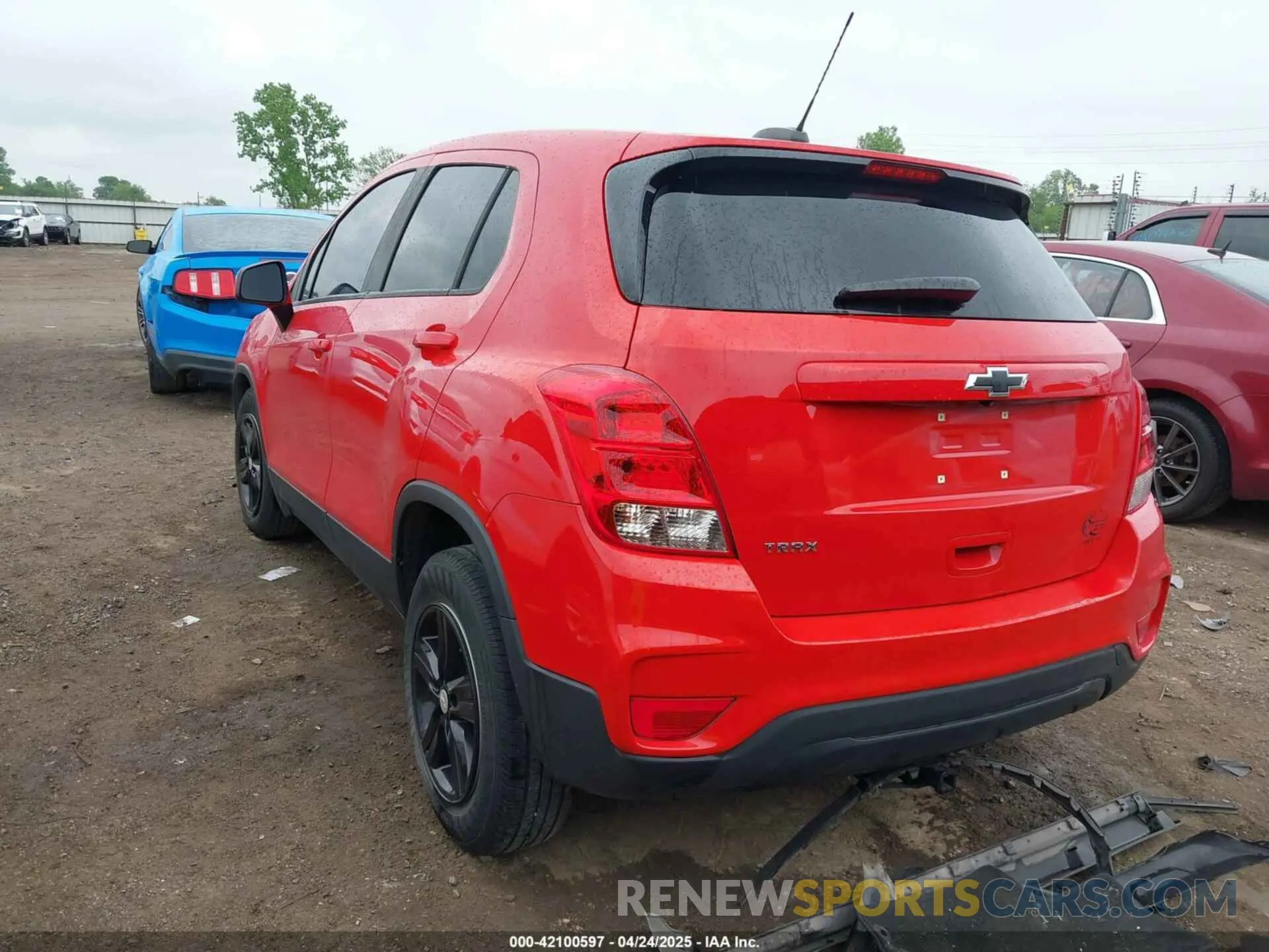 3 Фотография поврежденного автомобиля KL7CJKSB4LB333683 CHEVROLET TRAX 2020