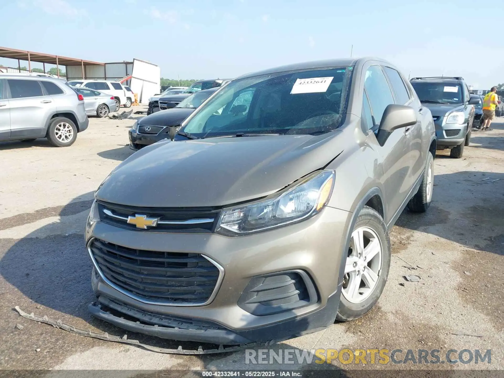 2 Photograph of a damaged car KL7CJKSB4LB334834 CHEVROLET TRAX 2020