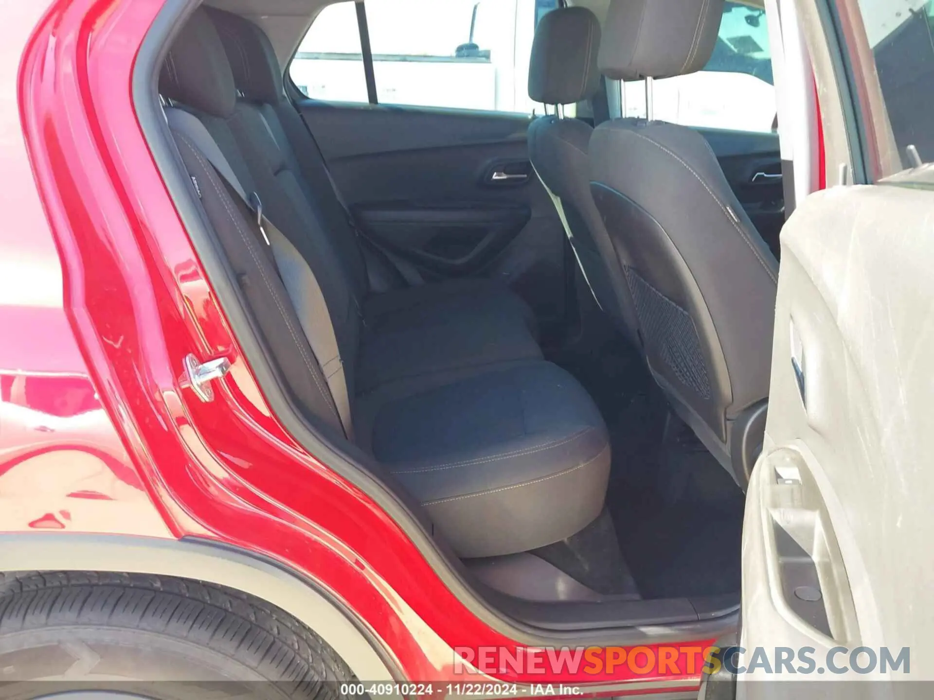 8 Фотография поврежденного автомобиля KL7CJKSB4LB343226 CHEVROLET TRAX 2020