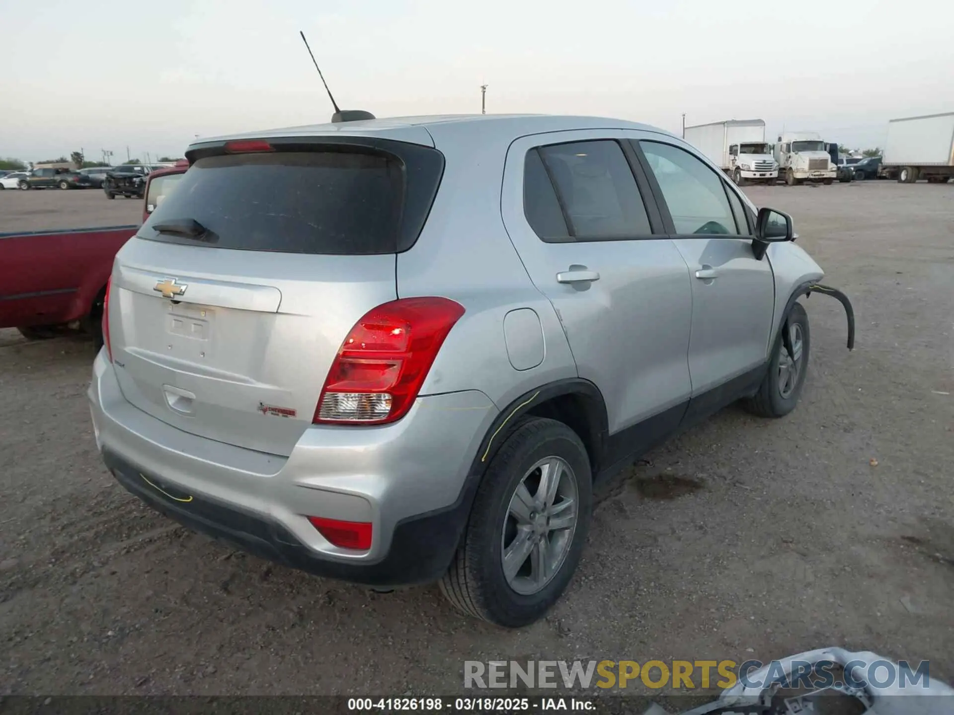 4 Photograph of a damaged car KL7CJKSB5LB021260 CHEVROLET TRAX 2020