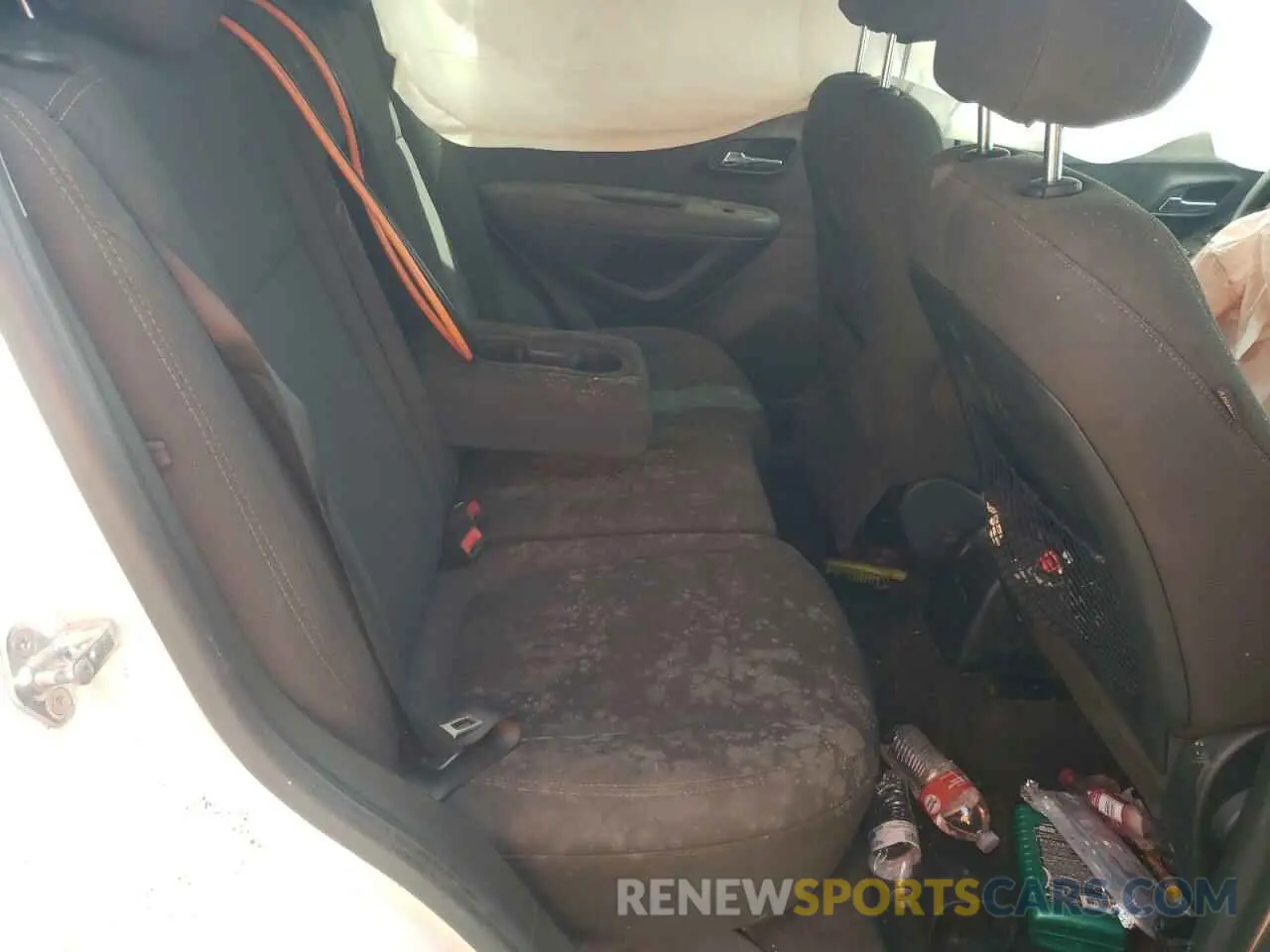 10 Фотография поврежденного автомобиля KL7CJKSB5LB045753 CHEVROLET TRAX 2020