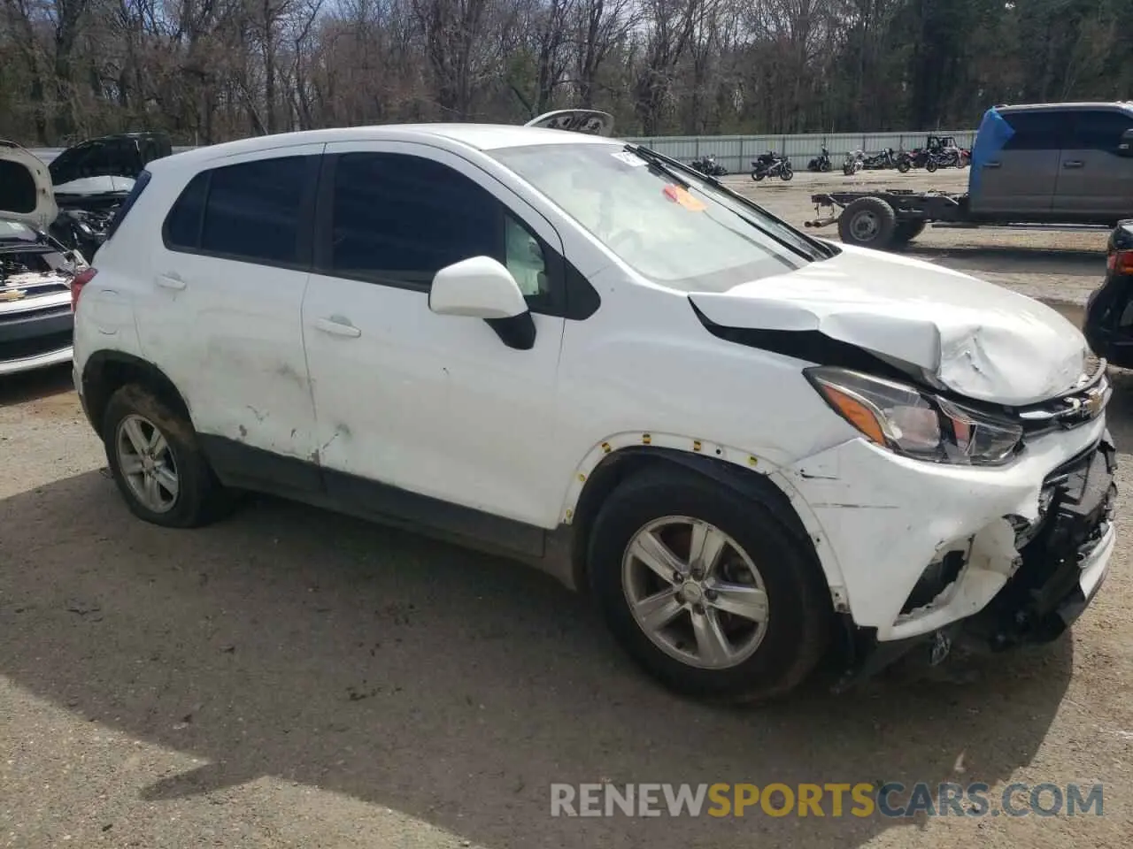 4 Фотография поврежденного автомобиля KL7CJKSB5LB045753 CHEVROLET TRAX 2020