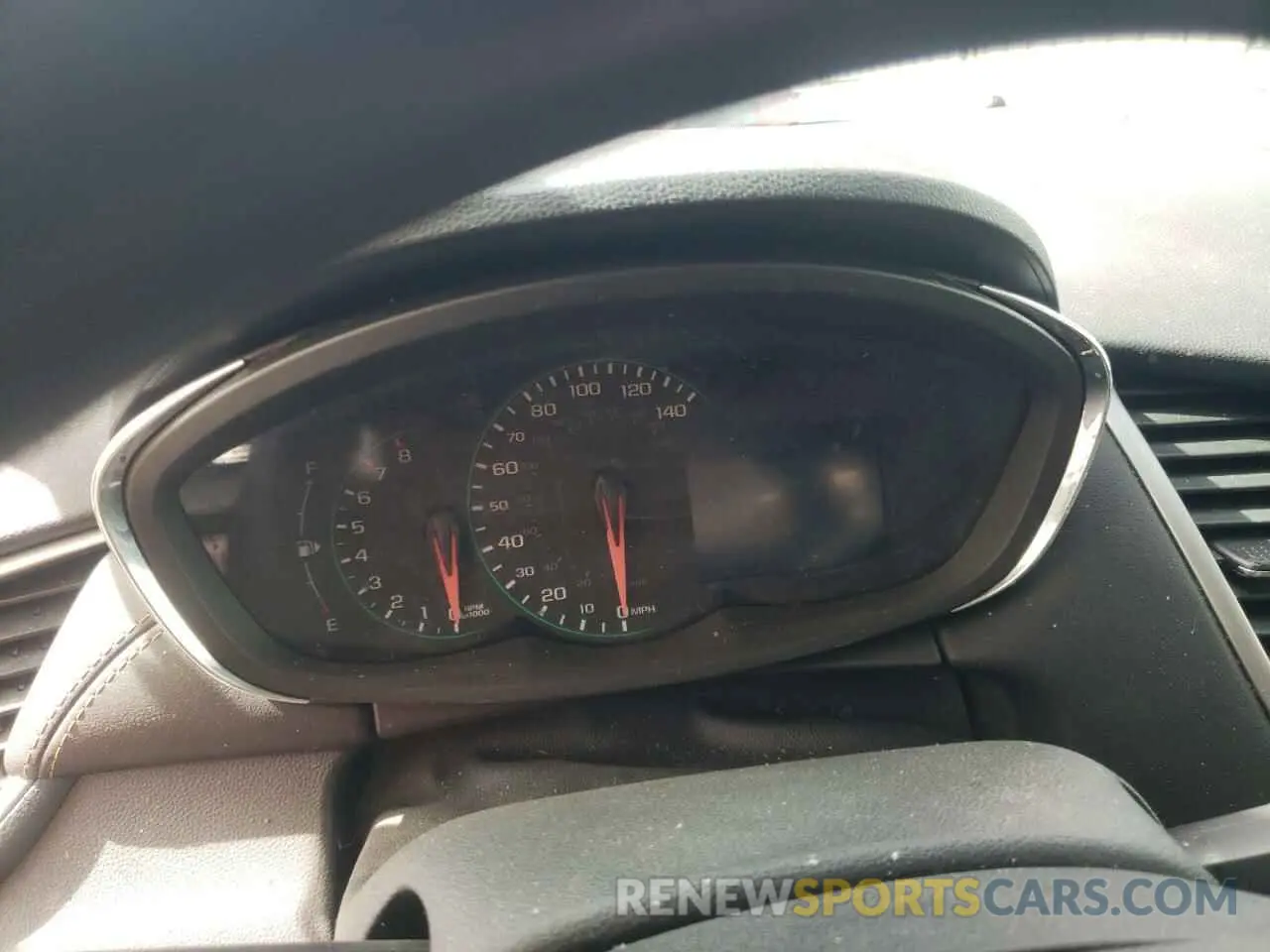 9 Фотография поврежденного автомобиля KL7CJKSB5LB045753 CHEVROLET TRAX 2020