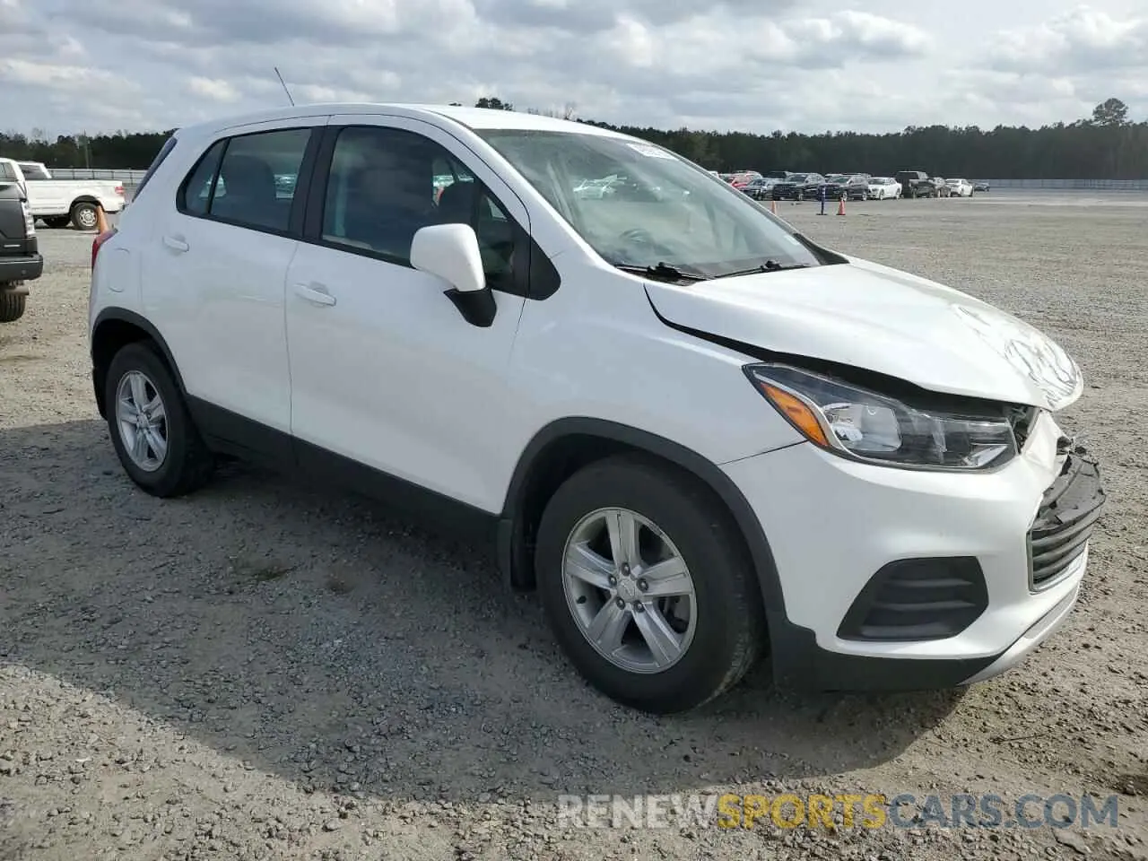 4 Фотография поврежденного автомобиля KL7CJKSB5LB091499 CHEVROLET TRAX 2020