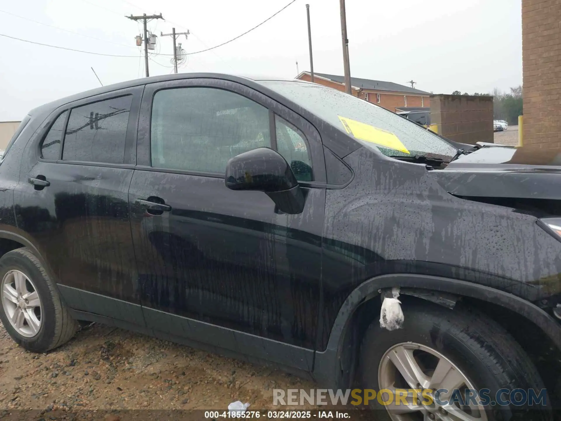 13 Photograph of a damaged car KL7CJKSB5LB321008 CHEVROLET TRAX 2020