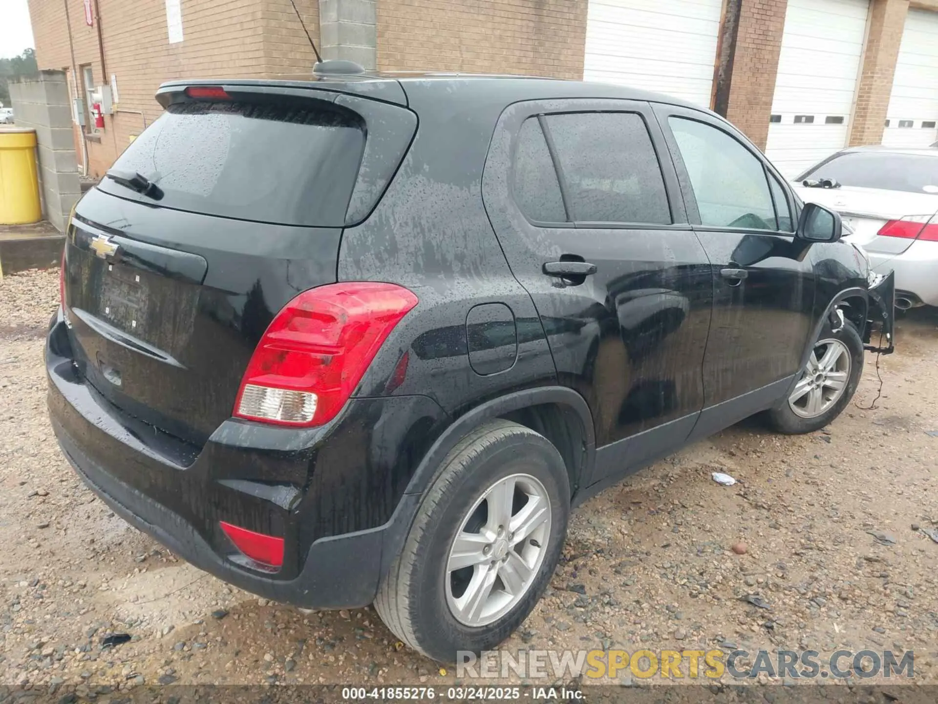 4 Photograph of a damaged car KL7CJKSB5LB321008 CHEVROLET TRAX 2020