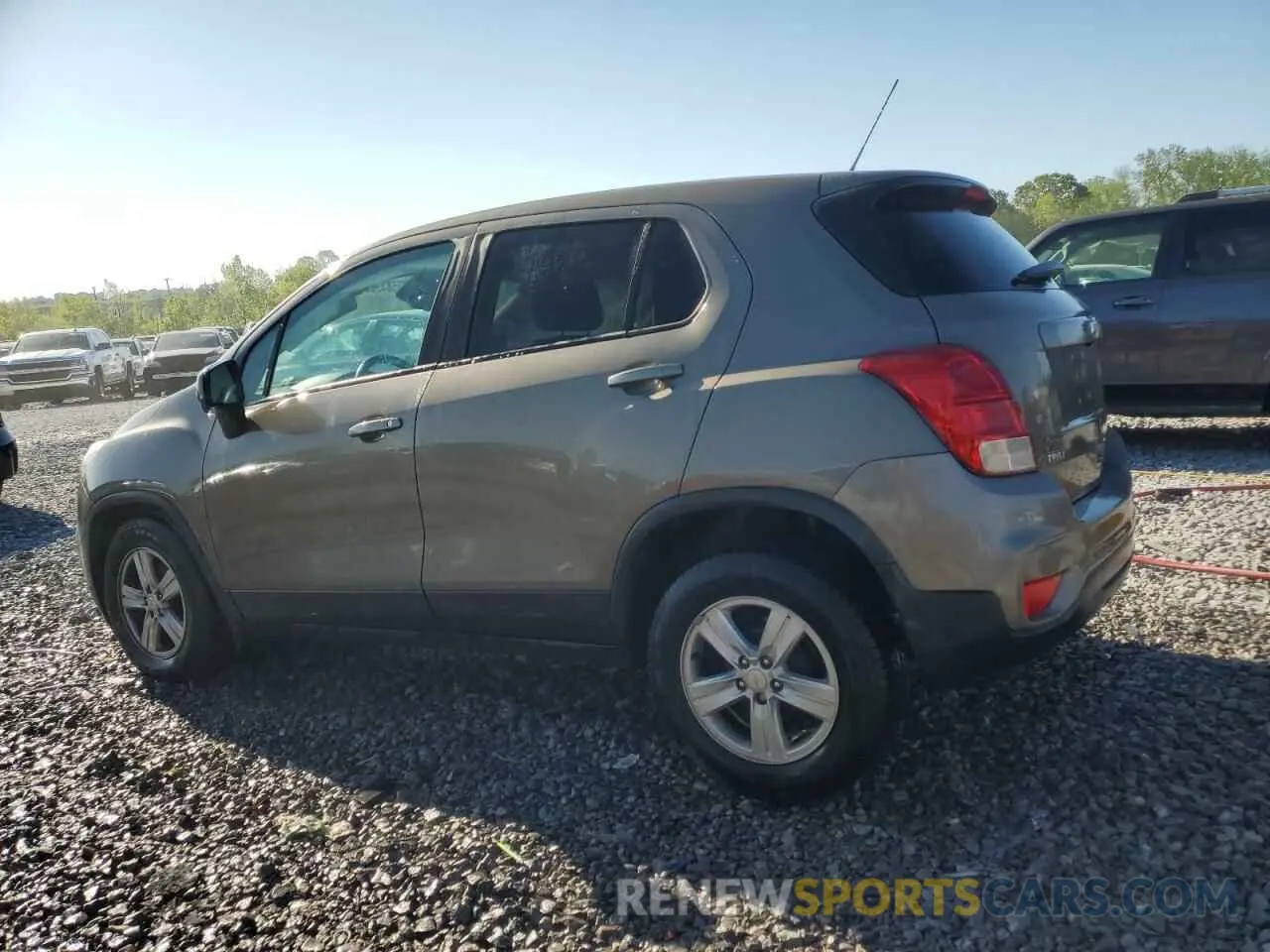 2 Фотография поврежденного автомобиля KL7CJKSB5LB336107 CHEVROLET TRAX 2020