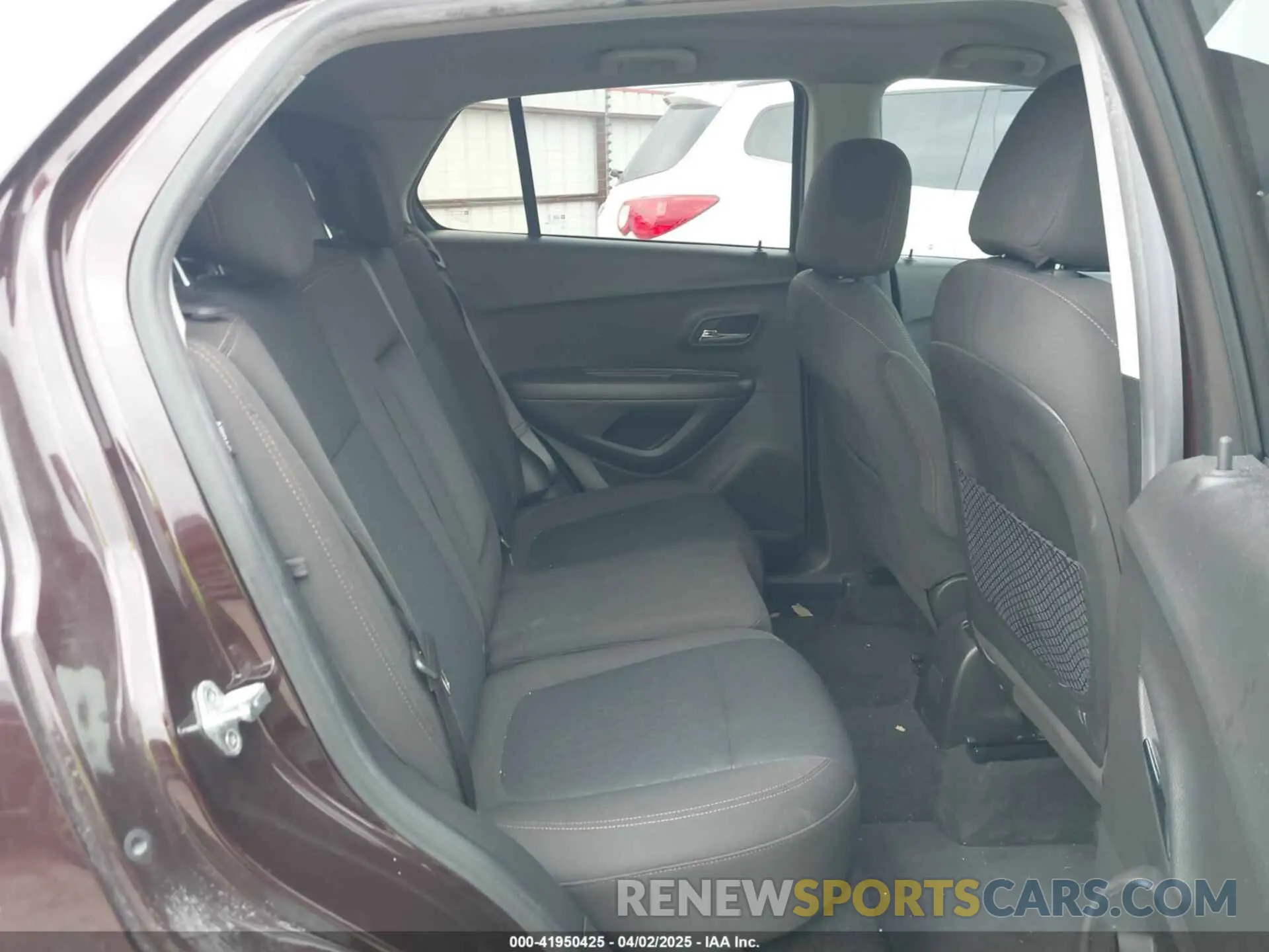 8 Фотография поврежденного автомобиля KL7CJKSB5LB352601 CHEVROLET TRAX 2020