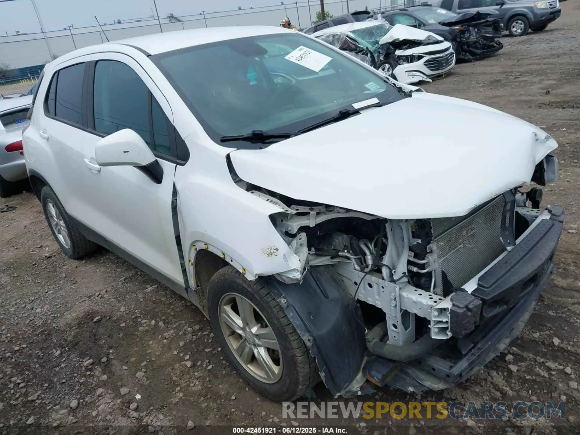 1 Photograph of a damaged car KL7CJKSB6LB086411 CHEVROLET TRAX 2020