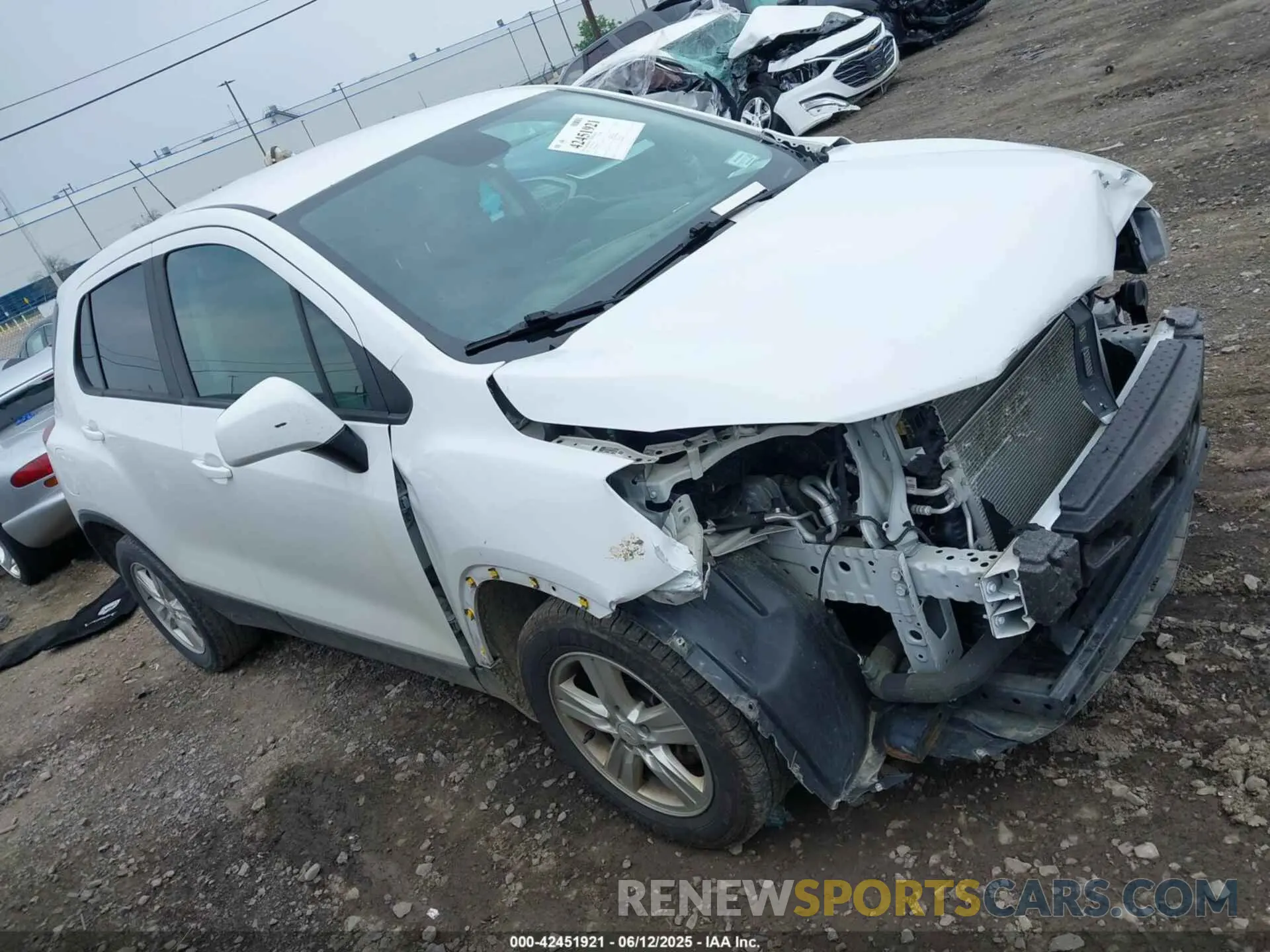 13 Photograph of a damaged car KL7CJKSB6LB086411 CHEVROLET TRAX 2020