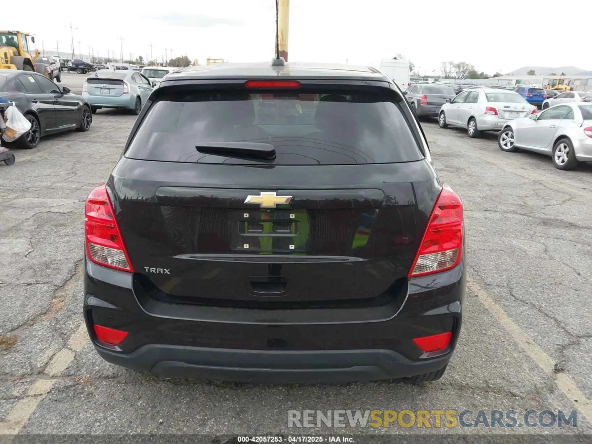 16 Фотография поврежденного автомобиля KL7CJKSB7LB037718 CHEVROLET TRAX 2020