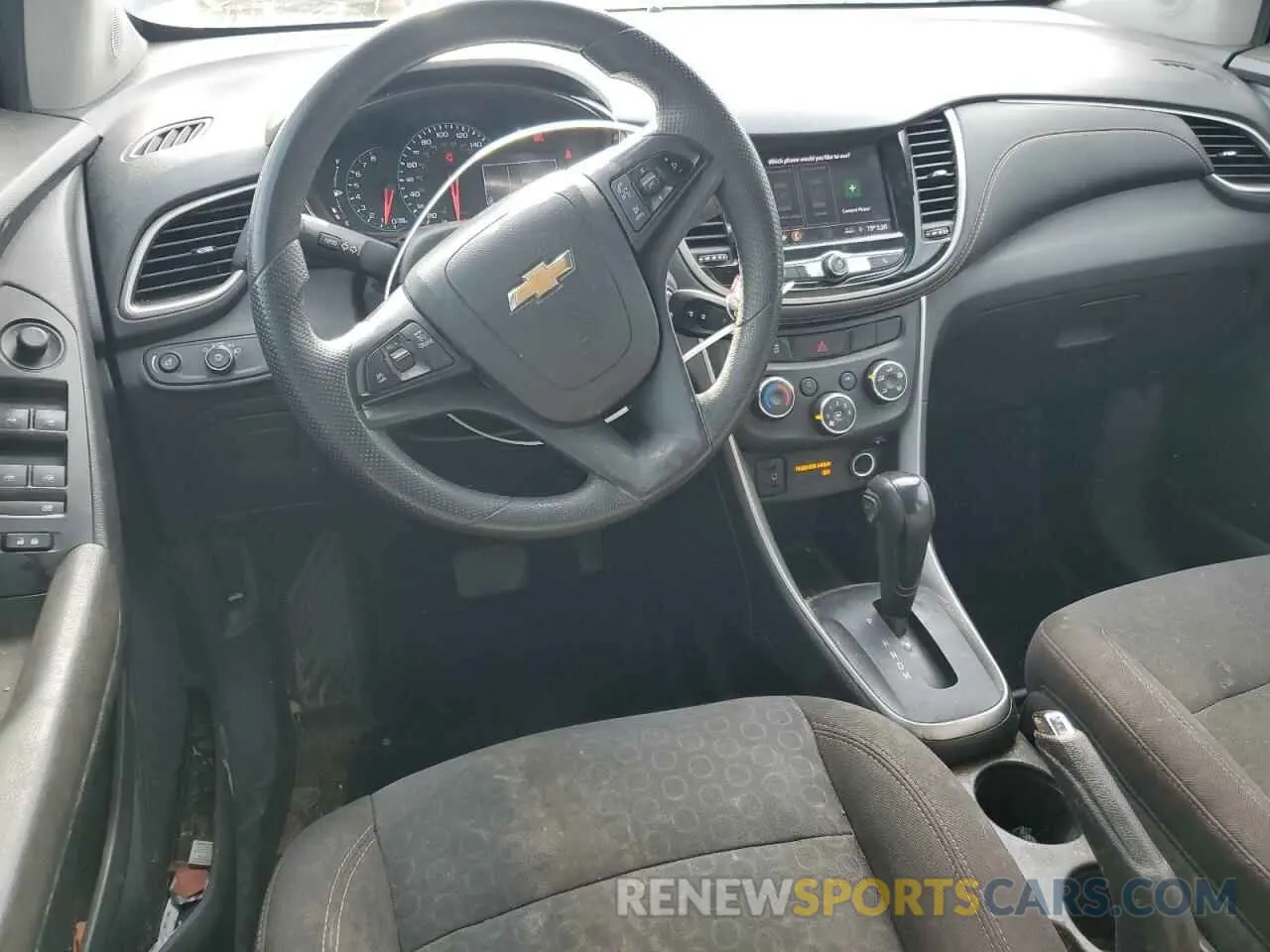 8 Фотография поврежденного автомобиля KL7CJKSB7LB040697 CHEVROLET TRAX 2020