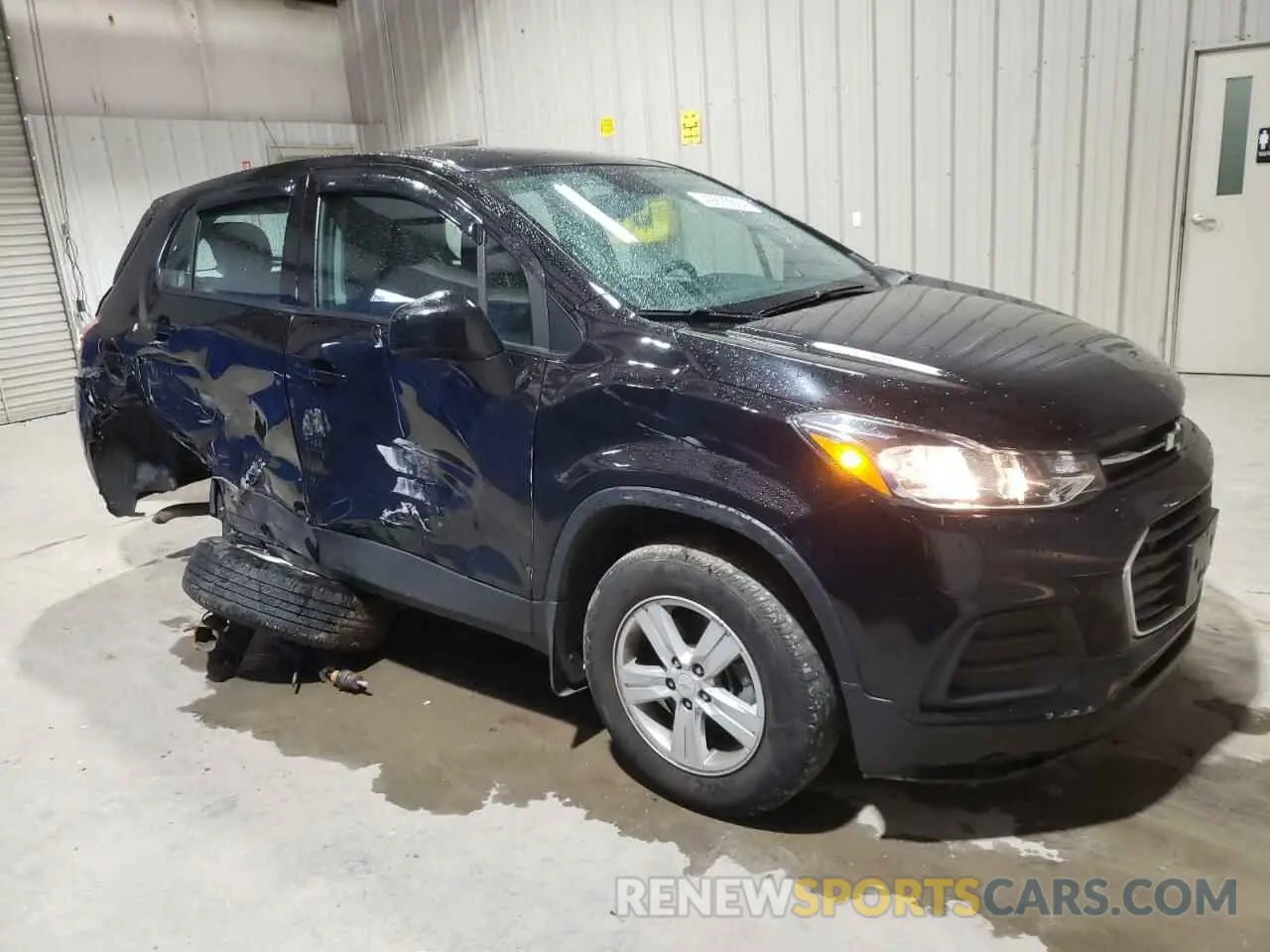 4 Фотография поврежденного автомобиля KL7CJKSB7LB087793 CHEVROLET TRAX 2020