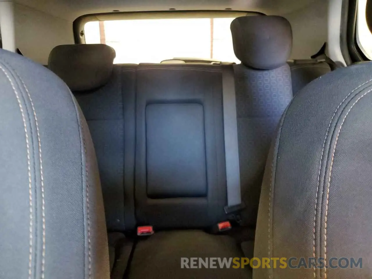 10 Photograph of a damaged car KL7CJKSB7LB317932 CHEVROLET TRAX 2020