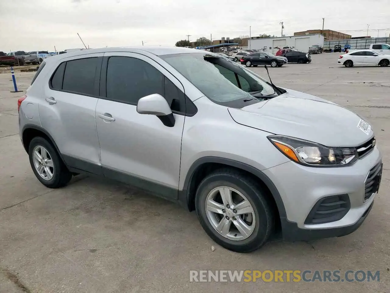 4 Photograph of a damaged car KL7CJKSB7LB326923 CHEVROLET TRAX 2020