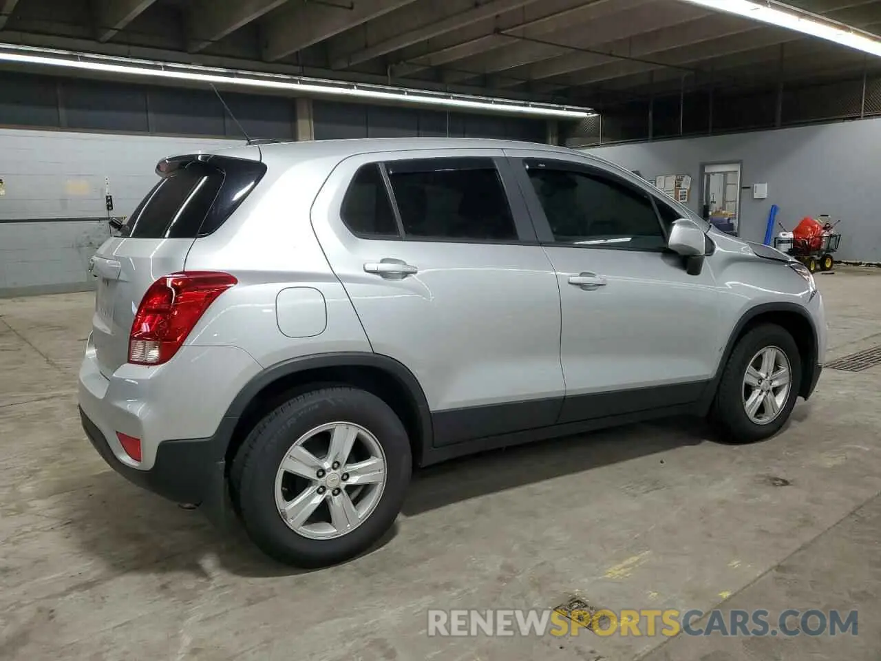3 Photograph of a damaged car KL7CJKSB7LB327991 CHEVROLET TRAX 2020