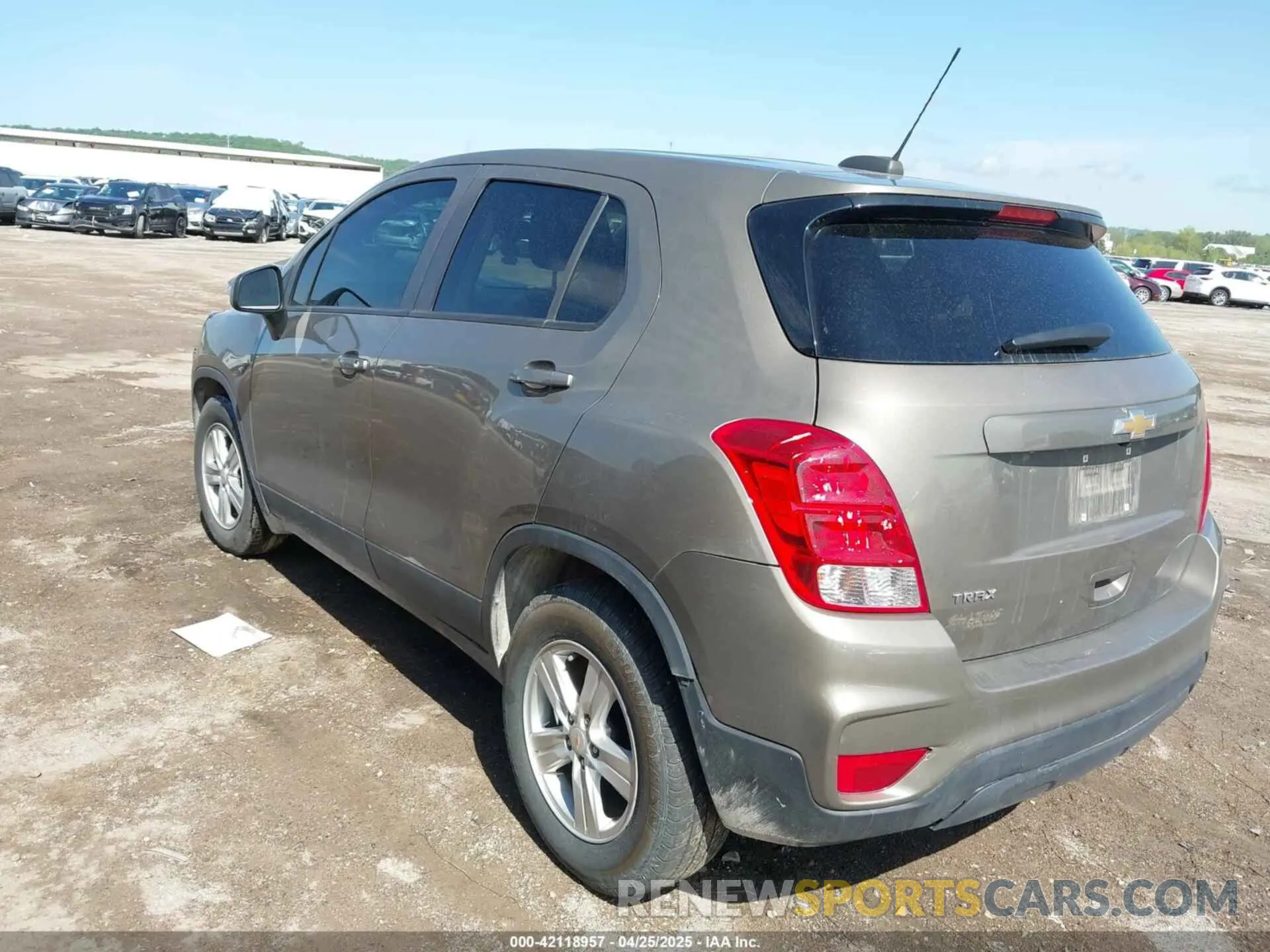 3 Фотография поврежденного автомобиля KL7CJKSB7LB346699 CHEVROLET TRAX 2020