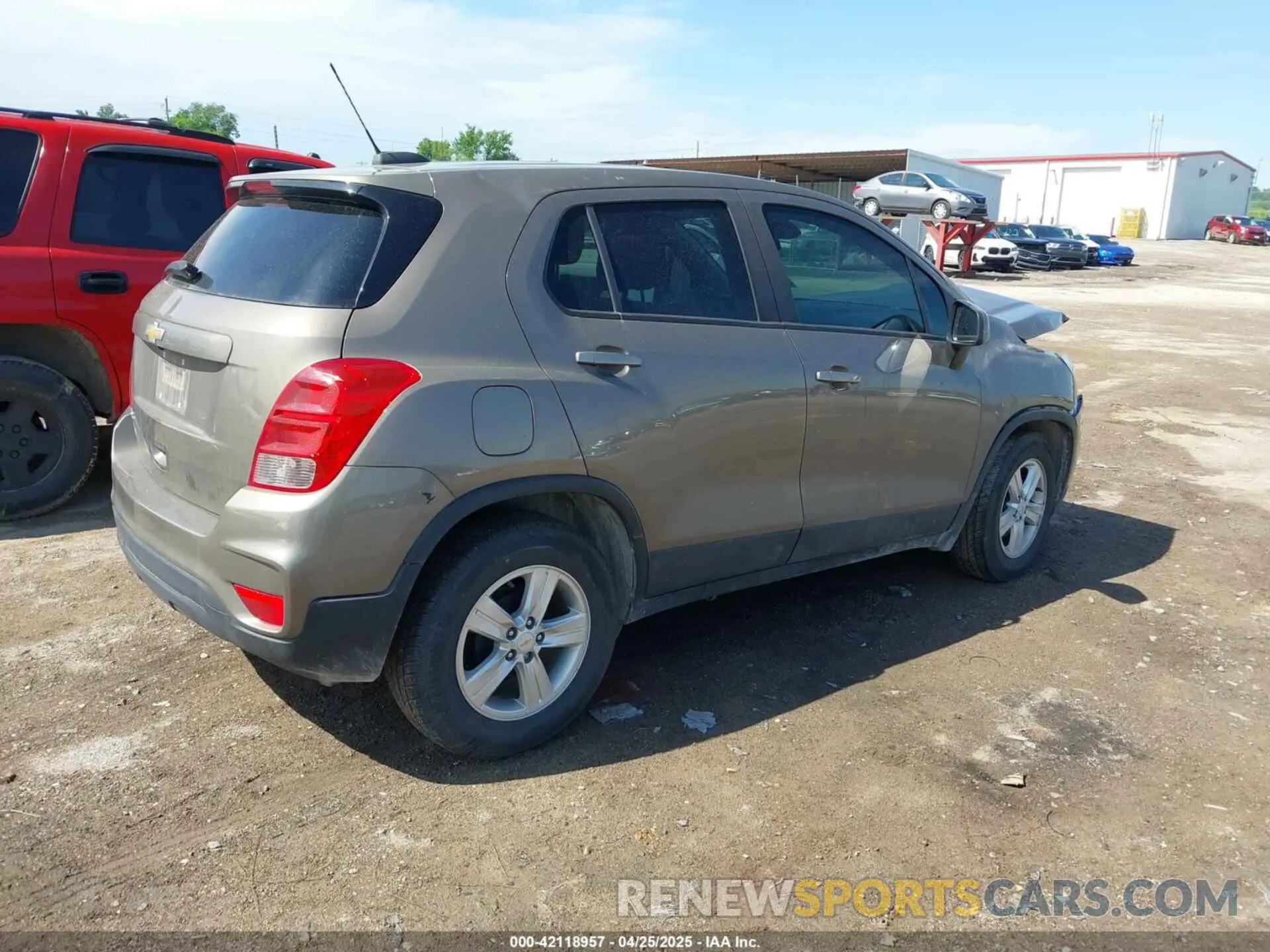 4 Фотография поврежденного автомобиля KL7CJKSB7LB346699 CHEVROLET TRAX 2020