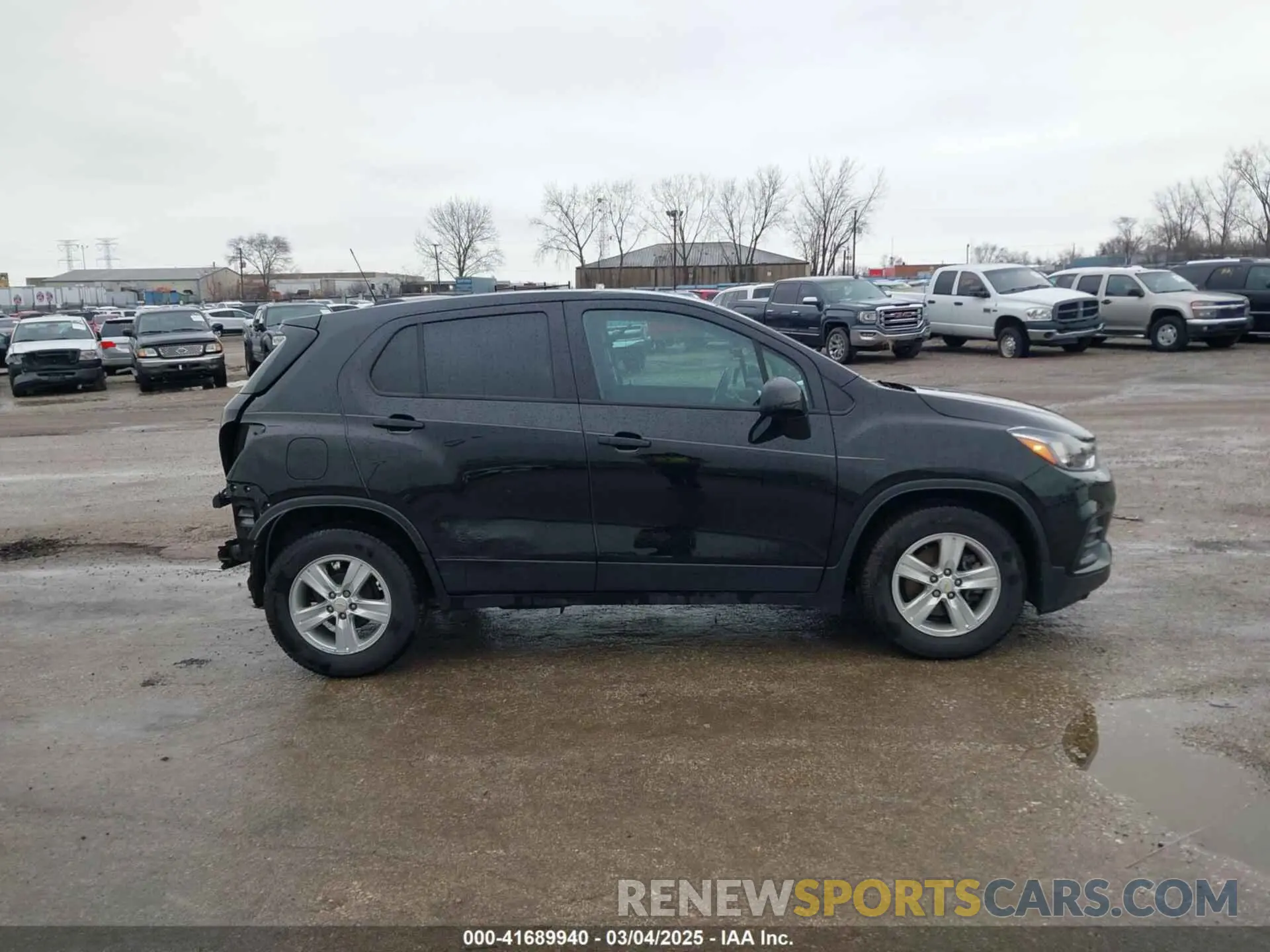 13 Photograph of a damaged car KL7CJKSB8LB029031 CHEVROLET TRAX 2020
