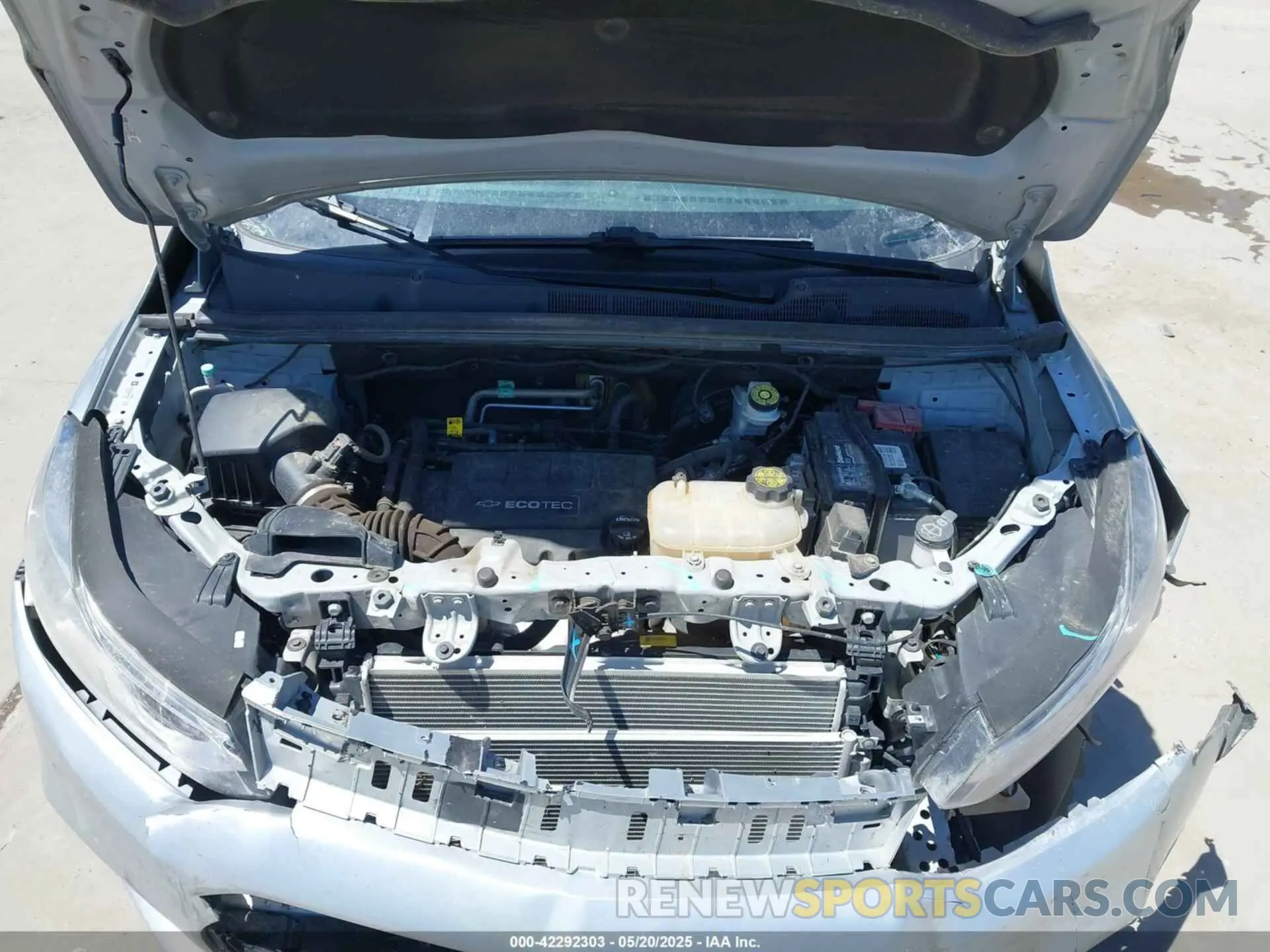 10 Photograph of a damaged car KL7CJKSB8LB030471 CHEVROLET TRAX 2020