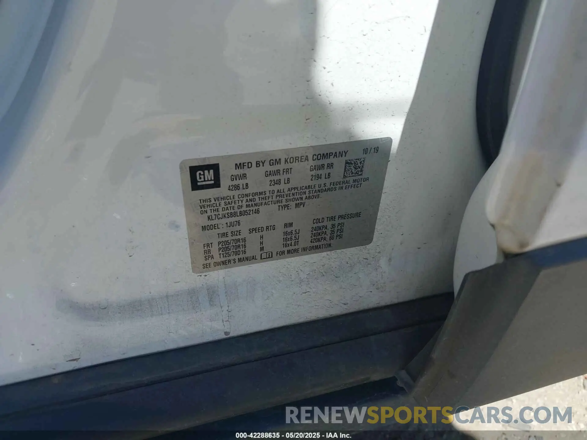 9 Photograph of a damaged car KL7CJKSB8LB052146 CHEVROLET TRAX 2020