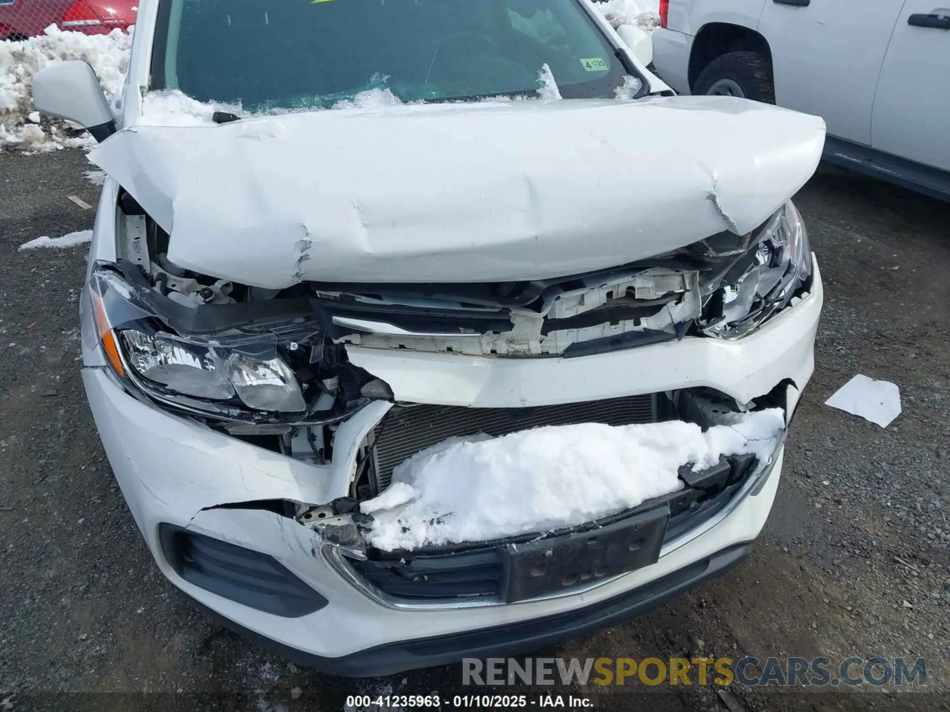 6 Photograph of a damaged car KL7CJKSB9LB079128 CHEVROLET TRAX 2020