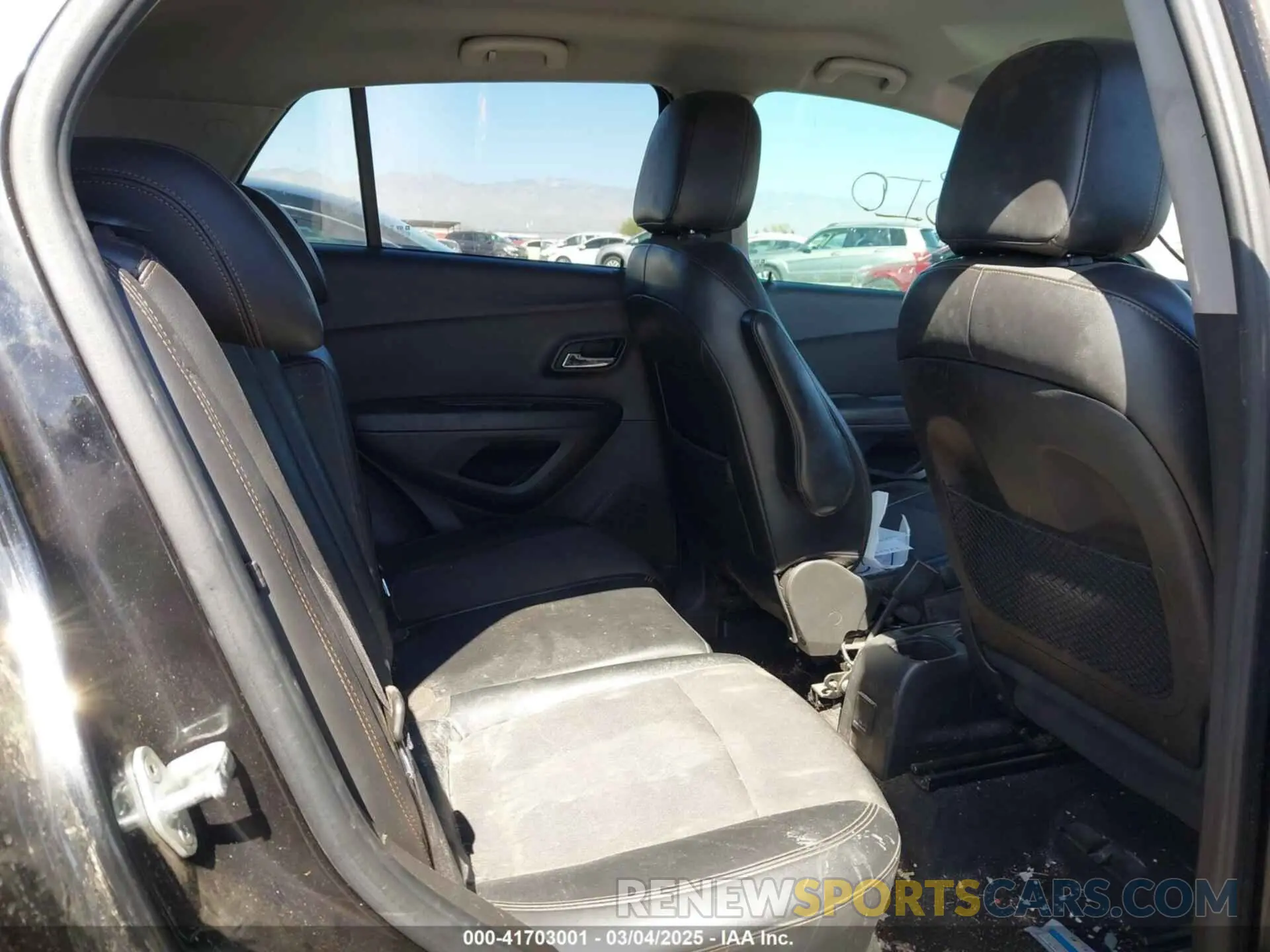 8 Фотография поврежденного автомобиля KL7CJLSB0LB042443 CHEVROLET TRAX 2020