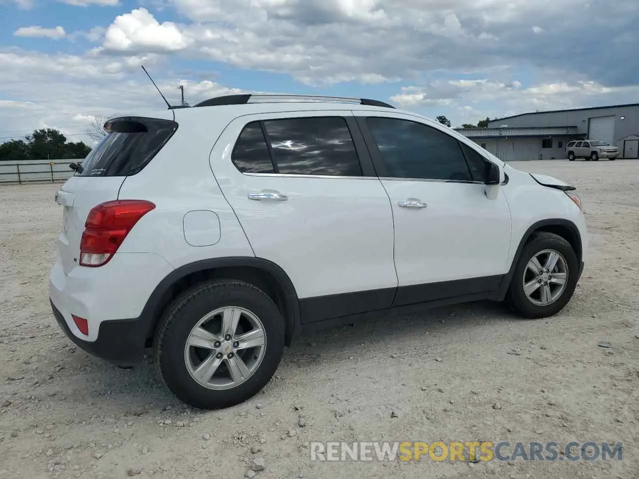3 Фотография поврежденного автомобиля KL7CJLSB1LB043942 CHEVROLET TRAX 2020
