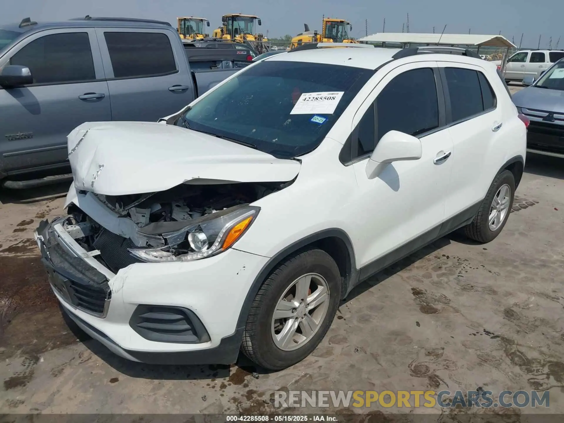 2 Photograph of a damaged car KL7CJLSB2LB009170 CHEVROLET TRAX 2020
