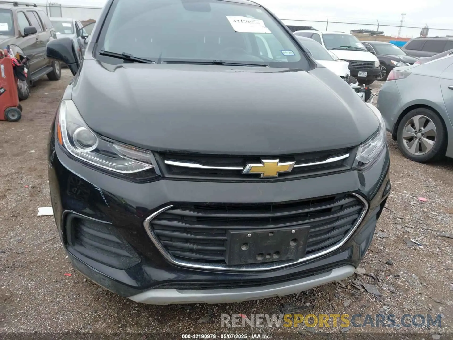 12 Photograph of a damaged car KL7CJLSB2LB015650 CHEVROLET TRAX 2020