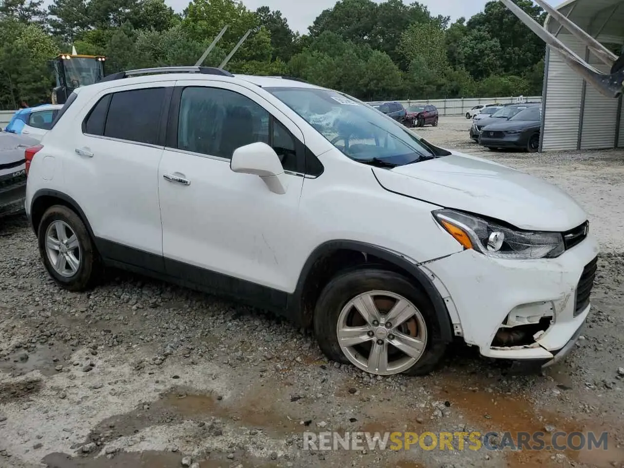 4 Photograph of a damaged car KL7CJLSB2LB093359 CHEVROLET TRAX 2020