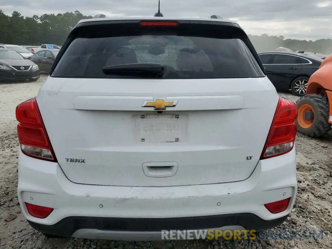 6 Photograph of a damaged car KL7CJLSB2LB093359 CHEVROLET TRAX 2020