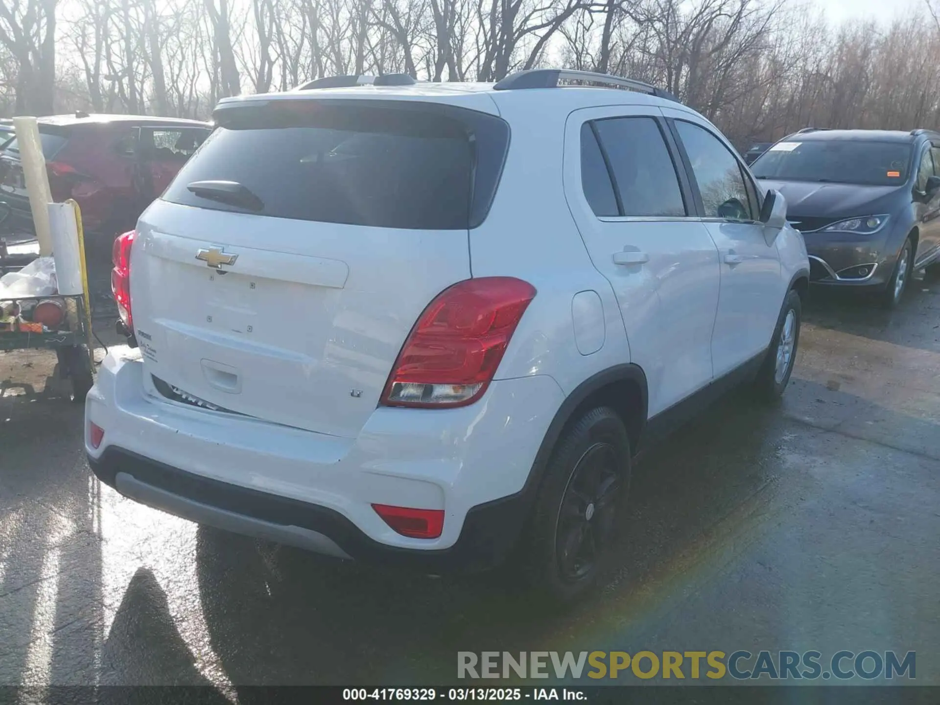 4 Фотография поврежденного автомобиля KL7CJLSB2LB322171 CHEVROLET TRAX 2020