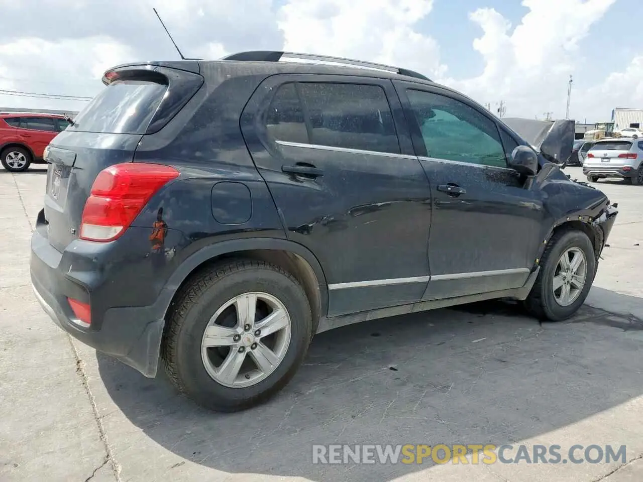 3 Фотография поврежденного автомобиля KL7CJLSB2LB336829 CHEVROLET TRAX 2020