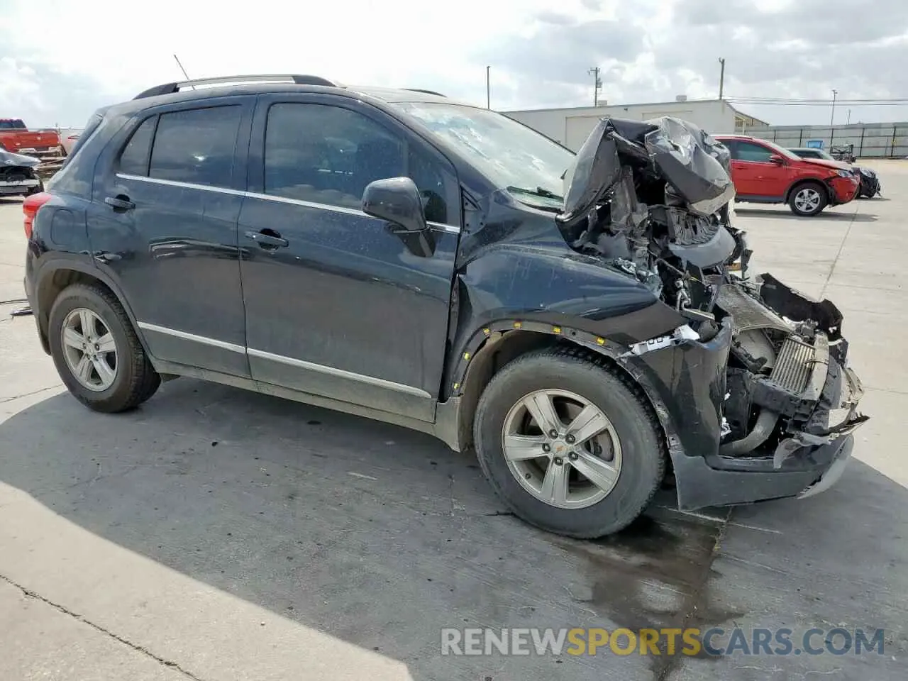 4 Фотография поврежденного автомобиля KL7CJLSB2LB336829 CHEVROLET TRAX 2020