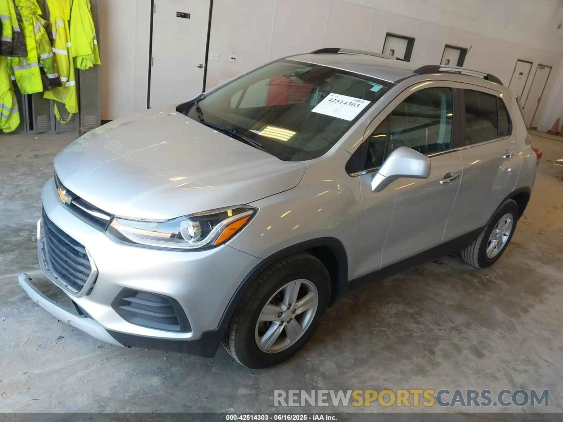 2 Photograph of a damaged car KL7CJLSB3LB027497 CHEVROLET TRAX 2020